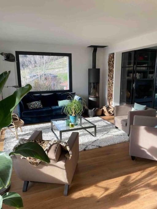 Maison De Vacances 220M2 Vue Lac Et Chateau 芒通-圣贝尔纳 外观 照片