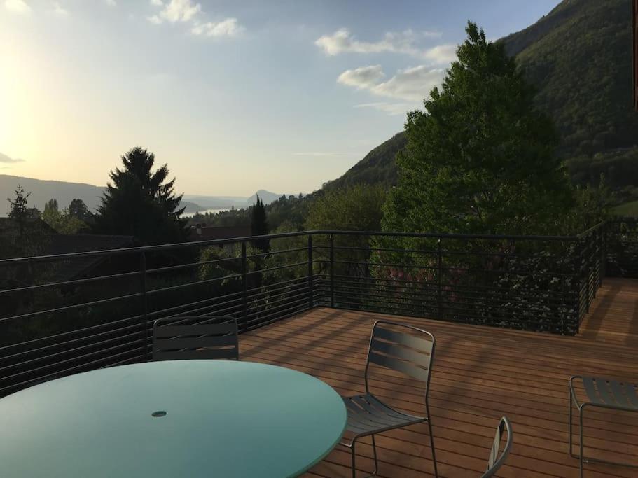 Maison De Vacances 220M2 Vue Lac Et Chateau 芒通-圣贝尔纳 外观 照片