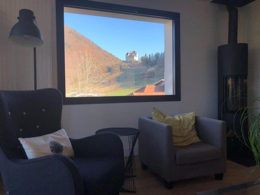 Maison De Vacances 220M2 Vue Lac Et Chateau 芒通-圣贝尔纳 外观 照片