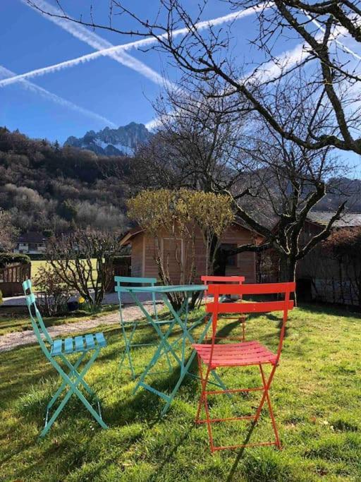 Maison De Vacances 220M2 Vue Lac Et Chateau 芒通-圣贝尔纳 外观 照片