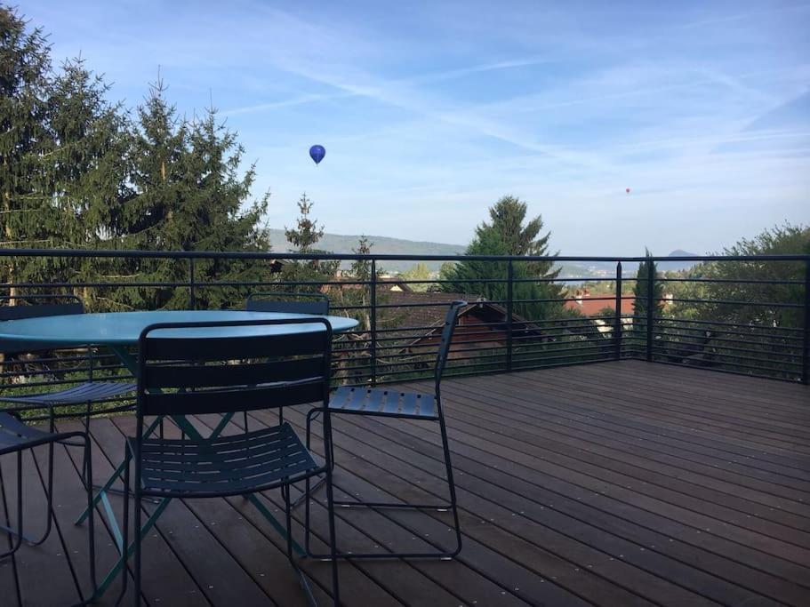 Maison De Vacances 220M2 Vue Lac Et Chateau 芒通-圣贝尔纳 外观 照片