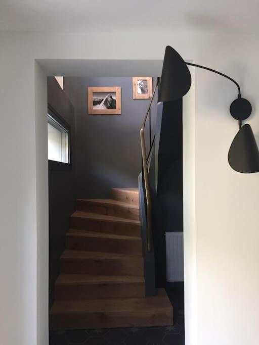 Maison De Vacances 220M2 Vue Lac Et Chateau 芒通-圣贝尔纳 外观 照片